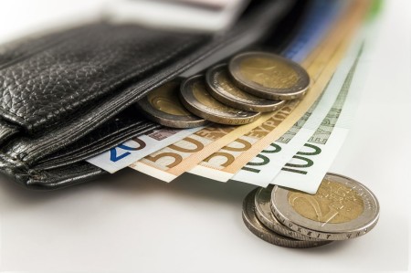 Stipendi scuola   A gennaio dovrebbero arrivare gli aumenti anche per i precari