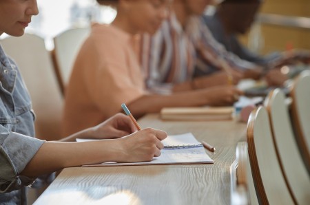 Borsellino, Pasolini e il rispetto: tema di italiano, comincia la maturità anche a Oristano Oltre 500mila studenti in Italia alle prese con la prima prova   (Da LinkOristano.it)
